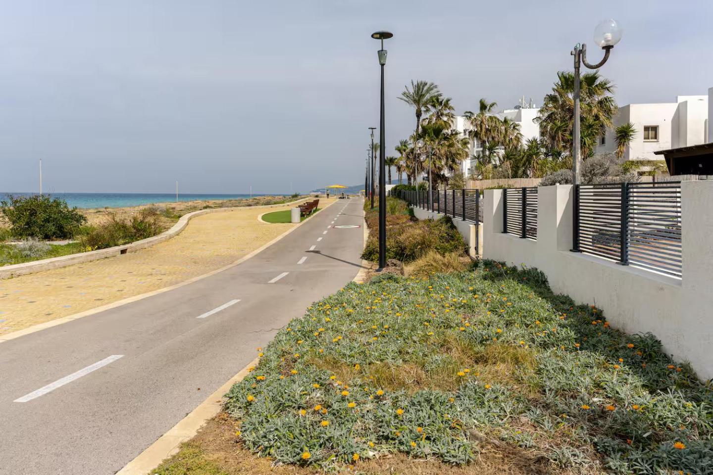 Gw945 Gugel Waves Amazing Seaview Apartments Nahariya Exterior photo